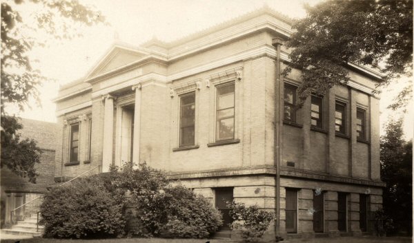Grand Island Public Library 1905